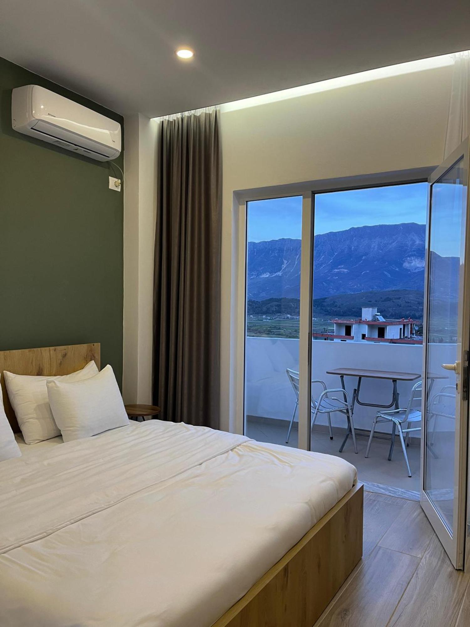 Patio Rooms Gjirokastër 외부 사진
